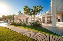 KAMELYA COLLECTION AISHEN K CLUB Restaurants